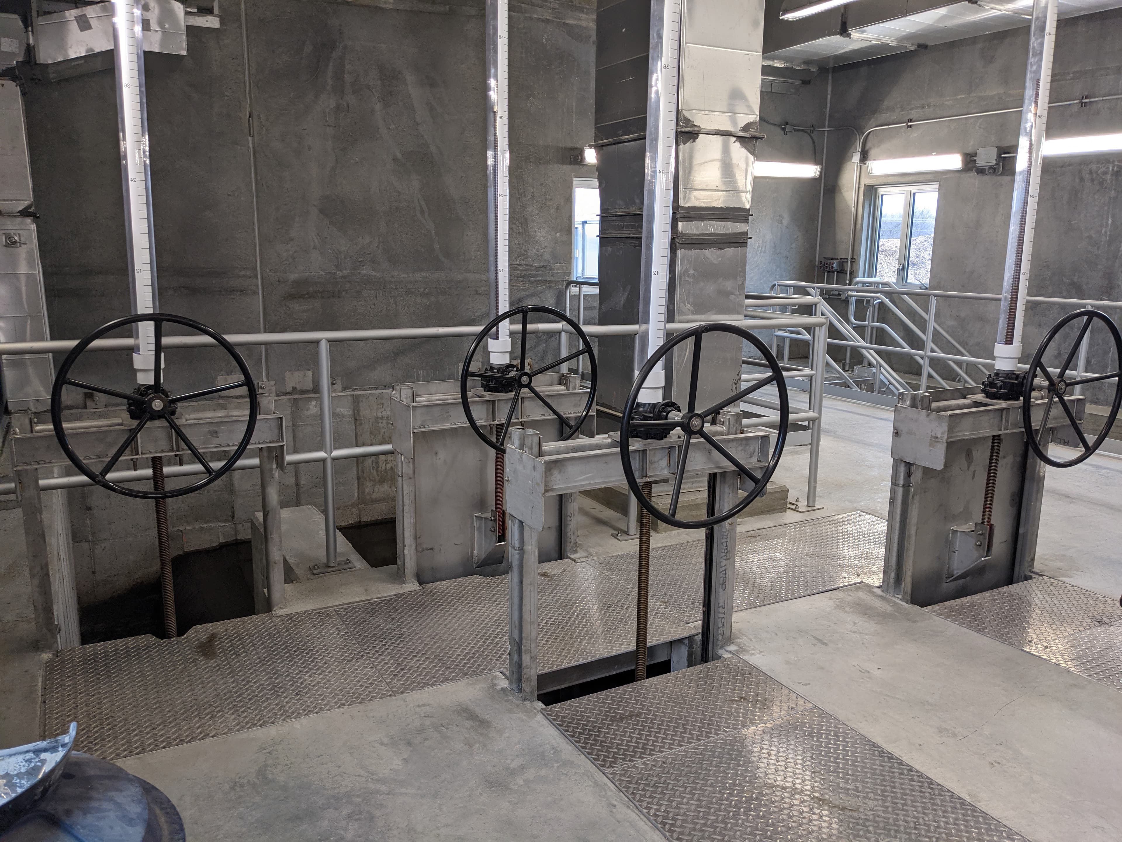 Precision-engineered water control gates and industrial water management equipment